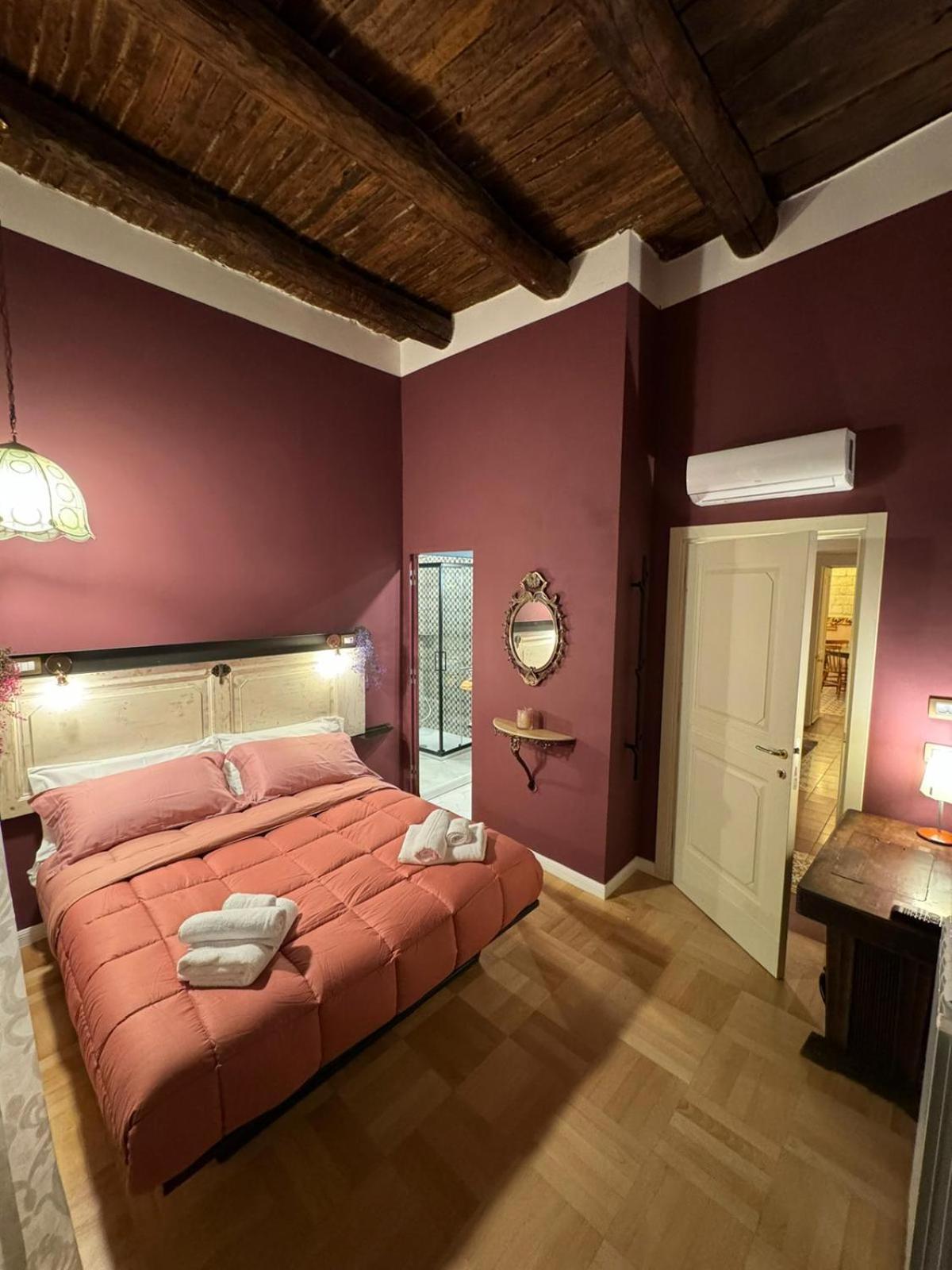 I Leoni Di Rosaroll Bed & Breakfast Napoli Bagian luar foto