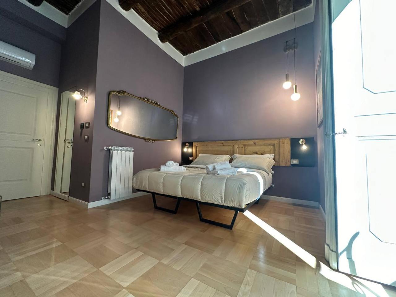 I Leoni Di Rosaroll Bed & Breakfast Napoli Bagian luar foto
