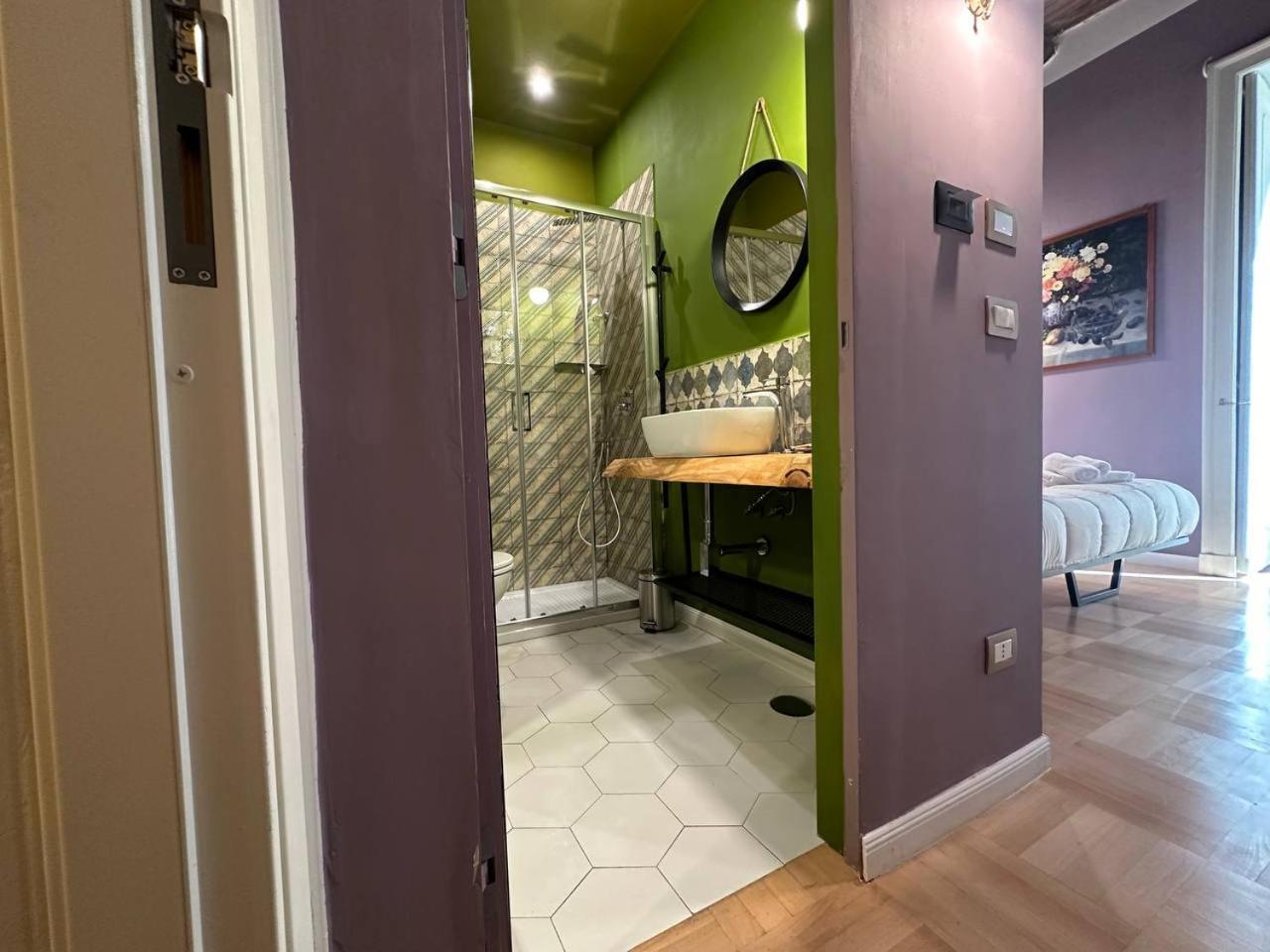I Leoni Di Rosaroll Bed & Breakfast Napoli Bagian luar foto