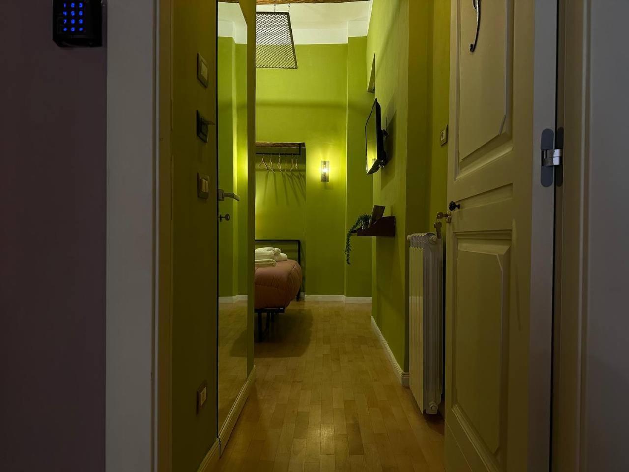I Leoni Di Rosaroll Bed & Breakfast Napoli Bagian luar foto