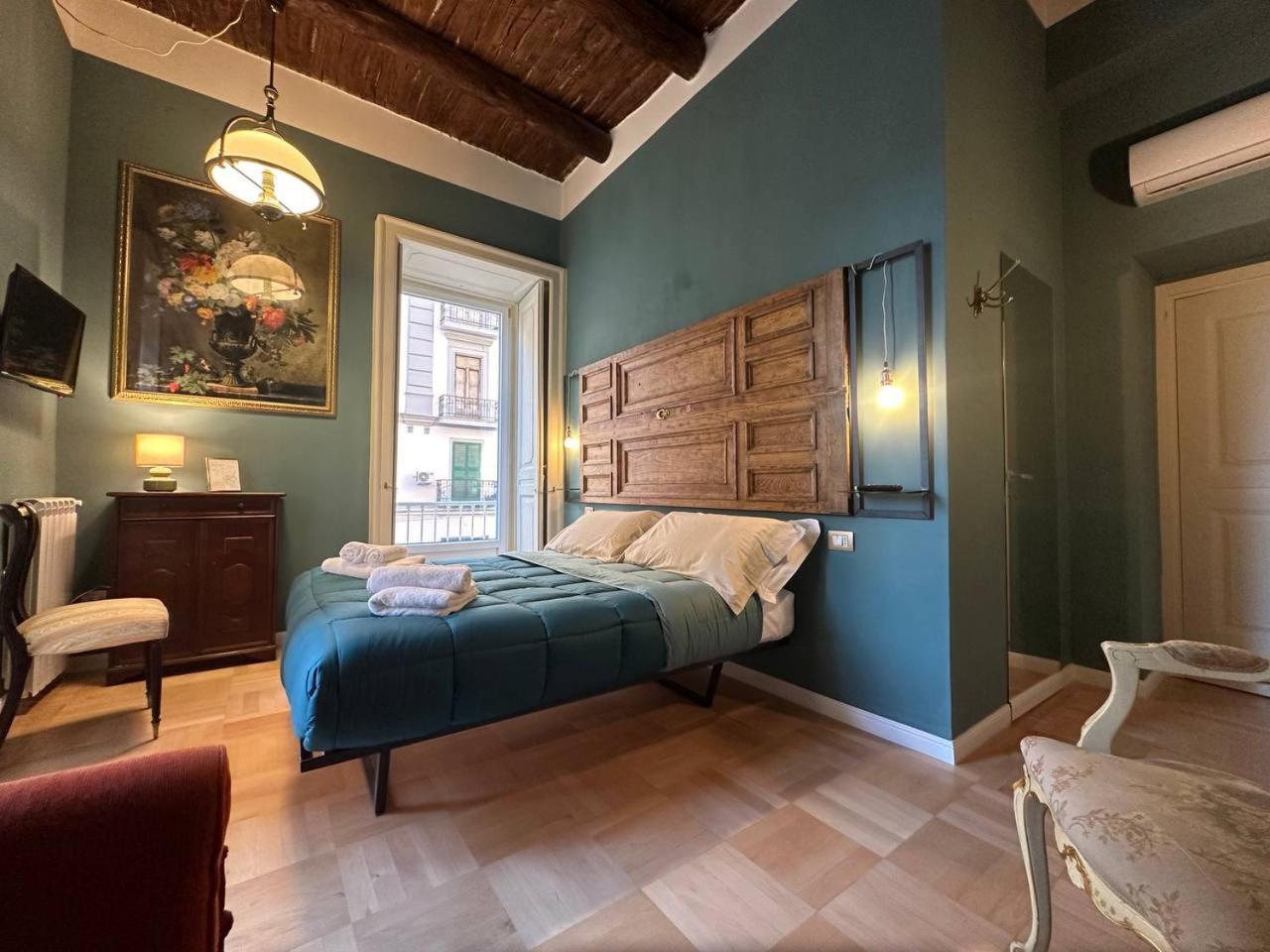 I Leoni Di Rosaroll Bed & Breakfast Napoli Bagian luar foto