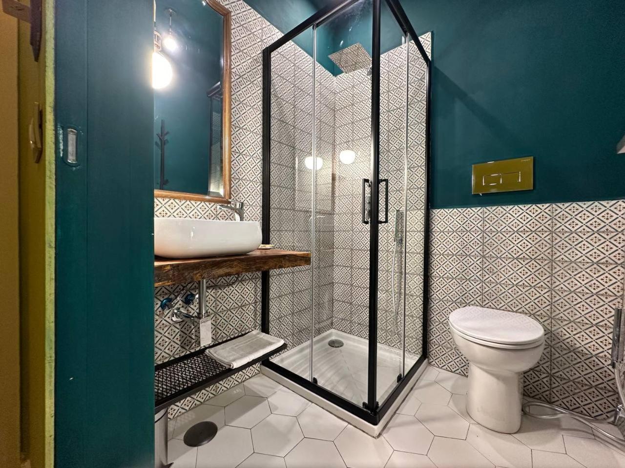 I Leoni Di Rosaroll Bed & Breakfast Napoli Bagian luar foto