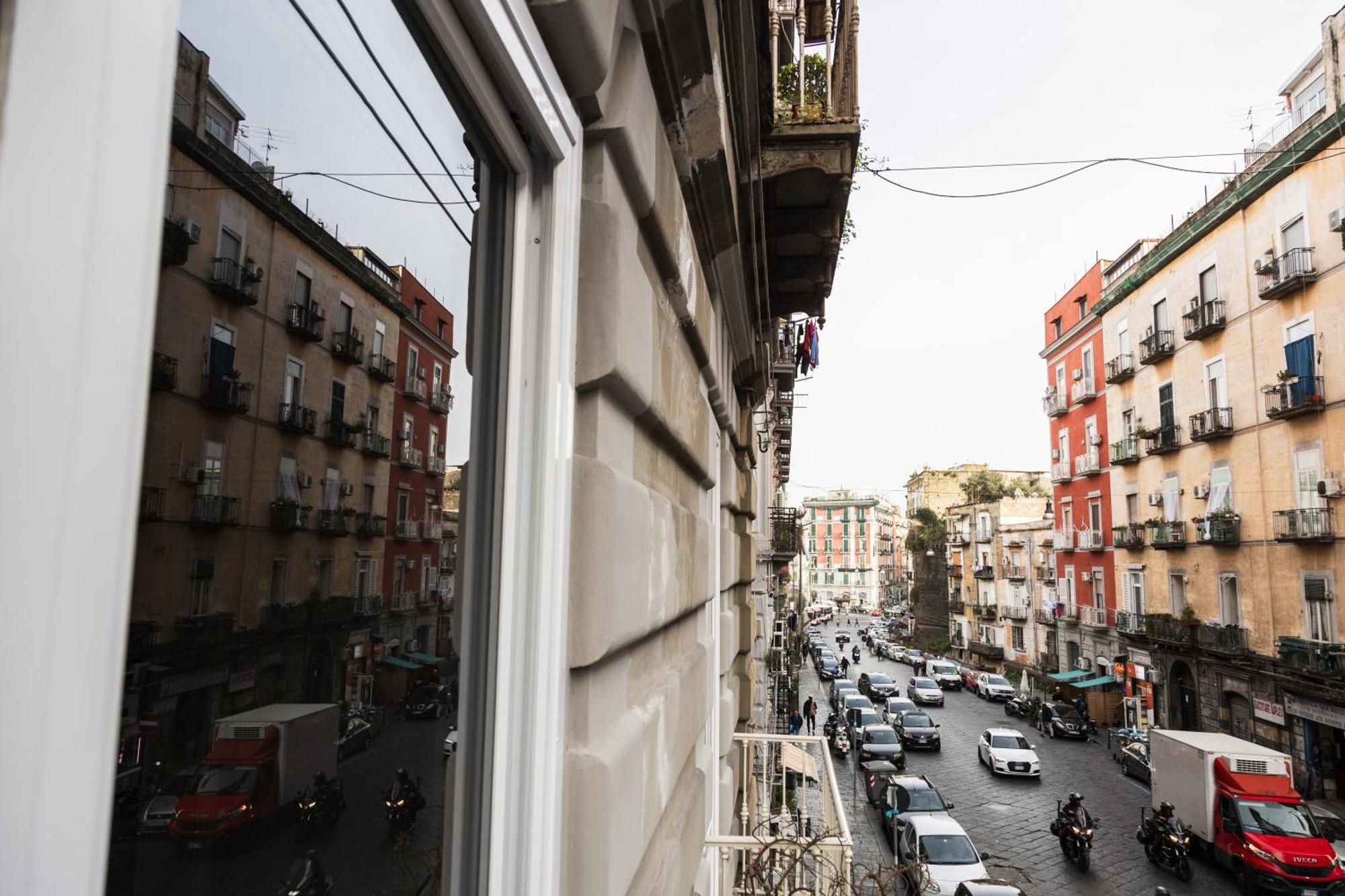 I Leoni Di Rosaroll Bed & Breakfast Napoli Bagian luar foto