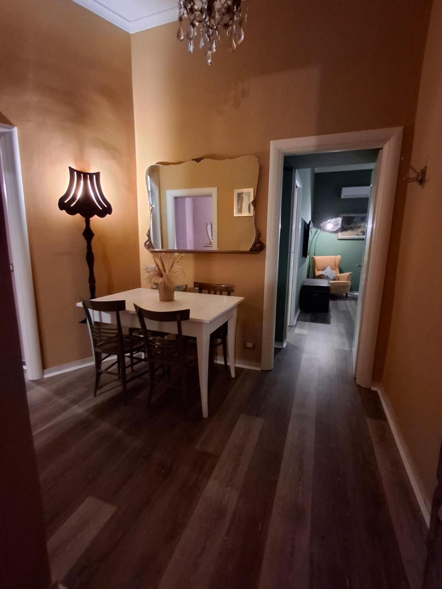 I Leoni Di Rosaroll Bed & Breakfast Napoli Bagian luar foto